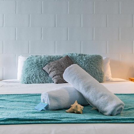 Airlie Sun & Sand Accommodation Studio #1 Airlie Beach Bagian luar foto