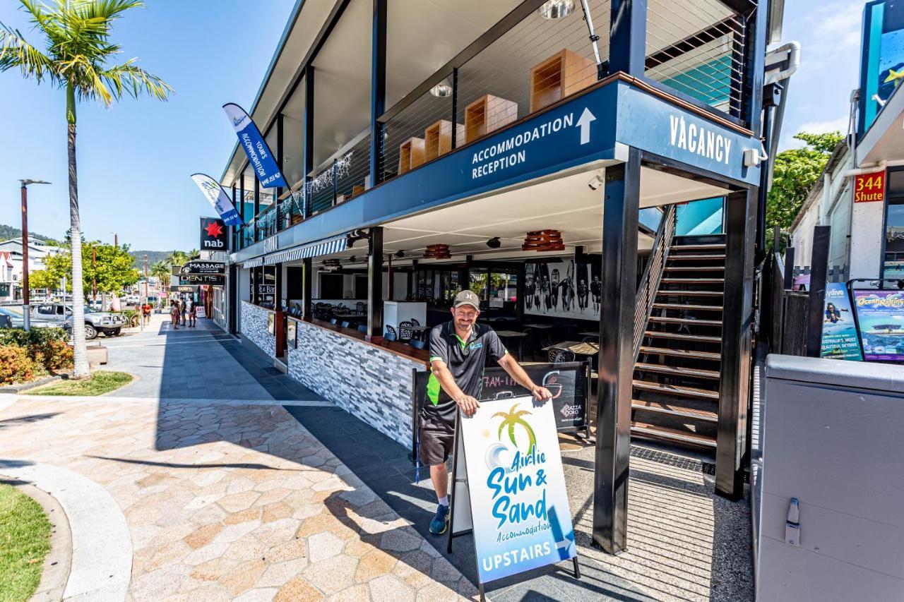 Airlie Sun & Sand Accommodation Studio #1 Airlie Beach Bagian luar foto
