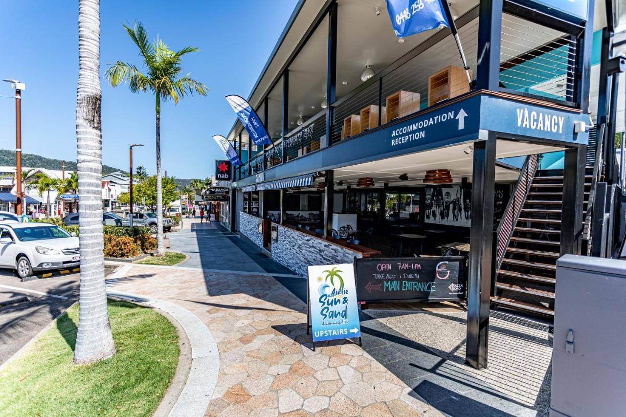 Airlie Sun & Sand Accommodation Studio #1 Airlie Beach Bagian luar foto