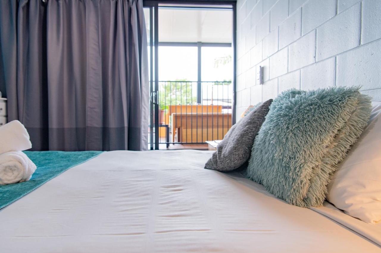 Airlie Sun & Sand Accommodation Studio #1 Airlie Beach Bagian luar foto