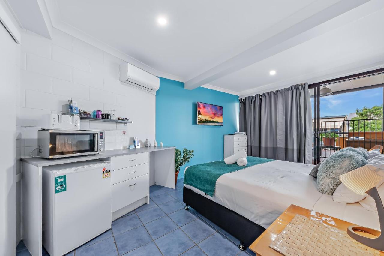 Airlie Sun & Sand Accommodation Studio #1 Airlie Beach Bagian luar foto